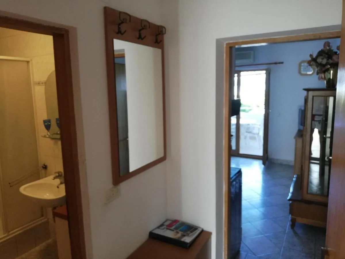 White House Apartment Turanj Croatia