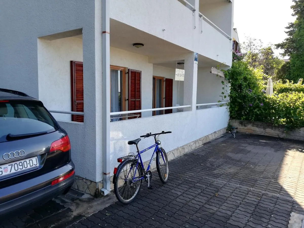 White House Apartment Turanj 0*,  Croatia
