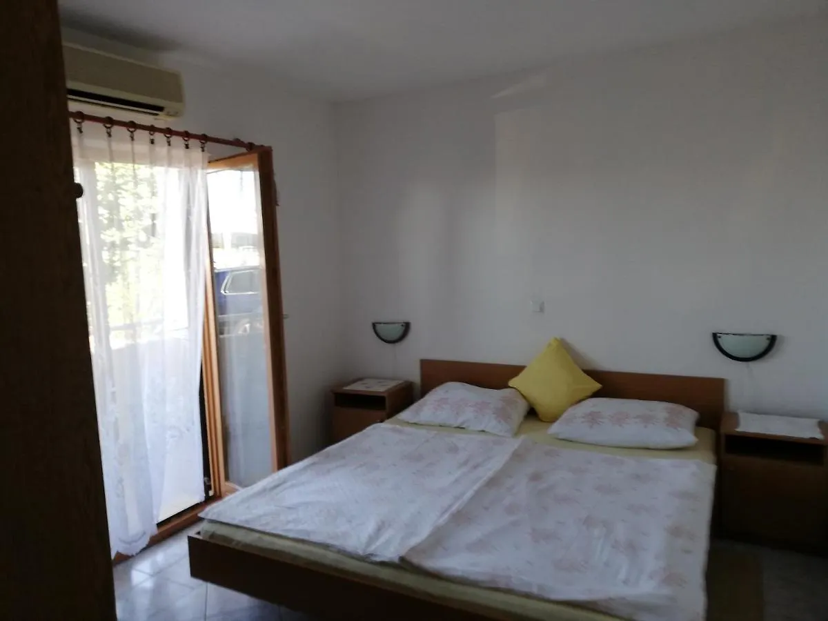 White House Apartment Turanj